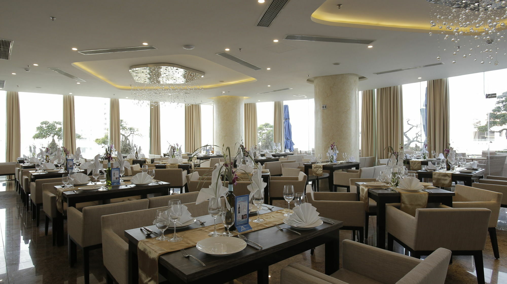Avatar Hotel Da Nang Exterior photo